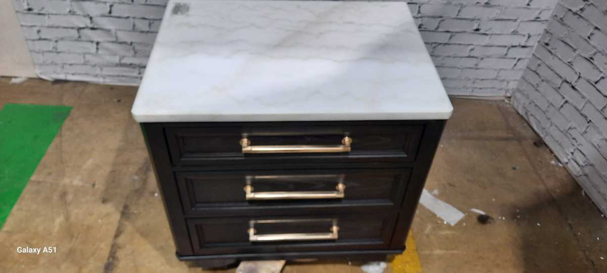 Welltern-Exclusive Nightstand - Gallery Image 13